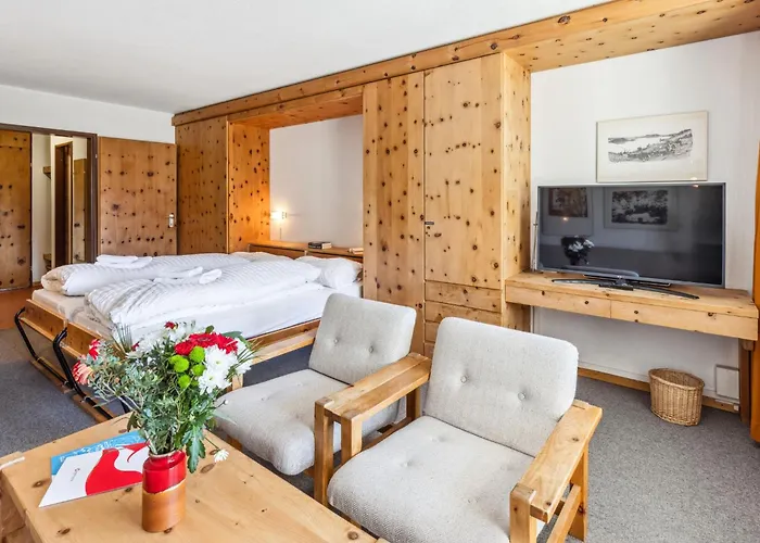 Guardaval 101 By Interhome *