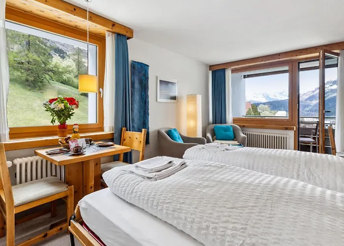 Guardaval 101 By Interhome